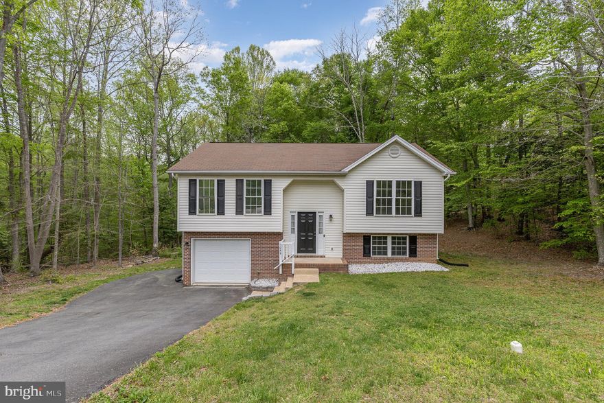 Beautiful 4-bedroom, 2-bathroom home located in King George, just under 15 minutes from downtown Fredericksburg, offering the perfect blend of convenience and charm. This home features a modern kitchen with stainless steel appliances, granite countertops, and stylish laminate flooring throughout. The layout includes 2 bedrooms upstairs and 2 downstairs, with the upstairs offering a spacious and inviting area ideal for relaxing or entertaining. Tenants must have a minimum credit score of 675, and pets are considered on a case-by-case basis (no cats). Don’t miss this opportunity to enjoy peaceful living with easy access to Fredericksburg’s vibrant downtown!