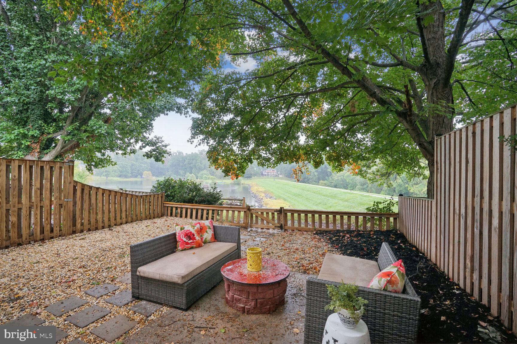 LAKE BRADDOCK - Residential