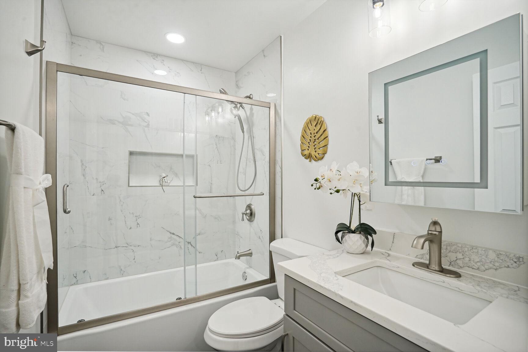 LAKE BRADDOCK - Residential