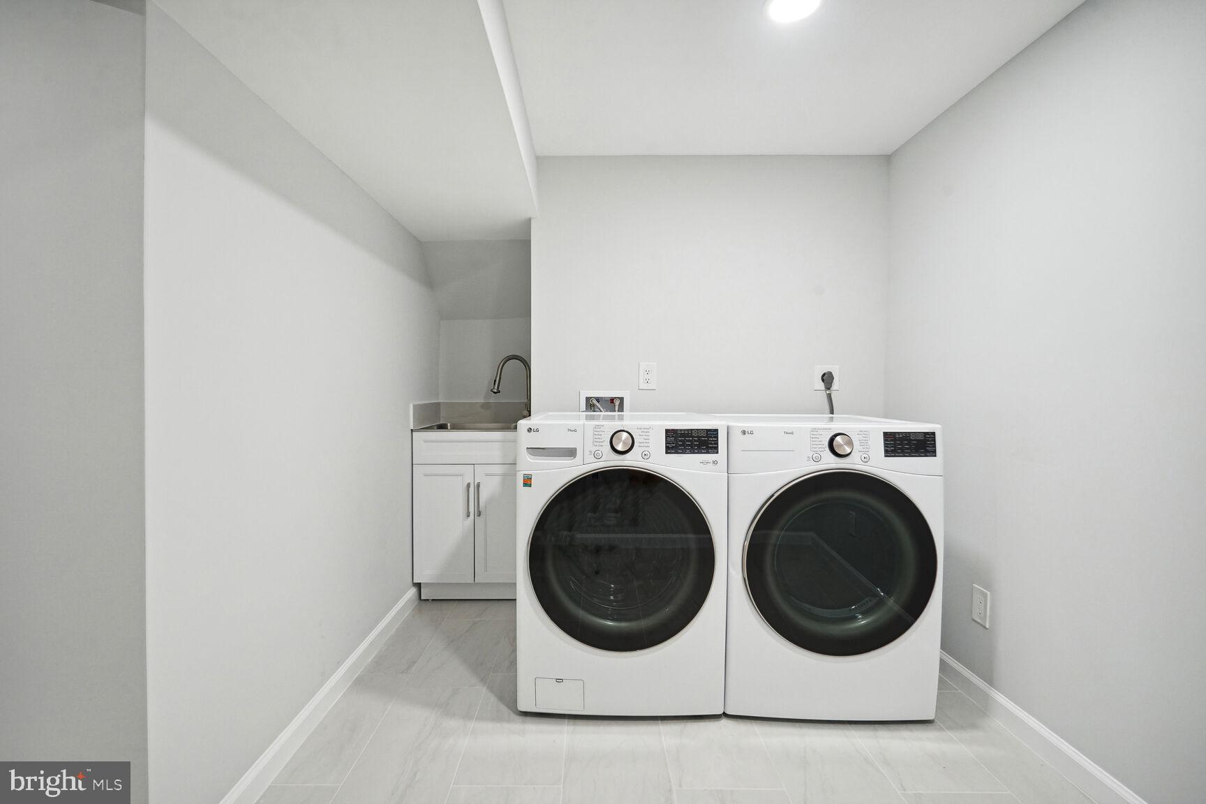 LAKE BRADDOCK - Residential