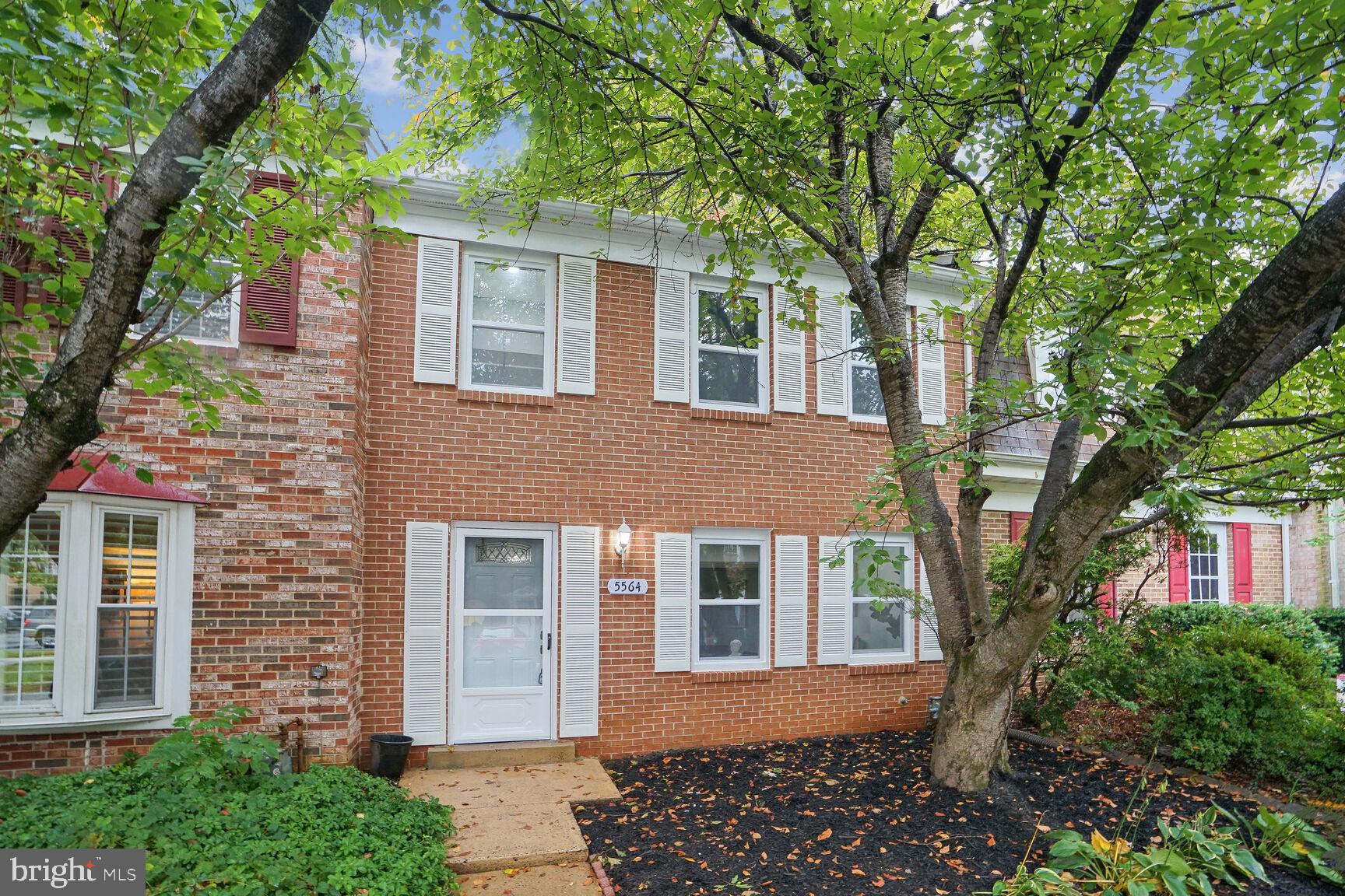 LAKE BRADDOCK - Residential