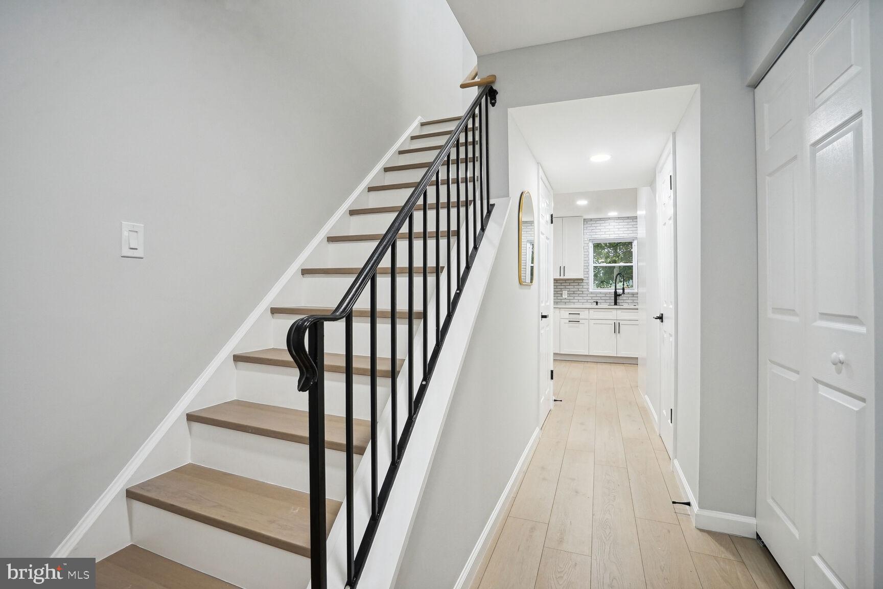 LAKE BRADDOCK - Residential