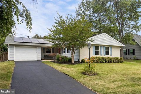 Photo of 4214 Penner Lane, FAIRFAX, VA 22033 (MLS # VAFX2323230)
