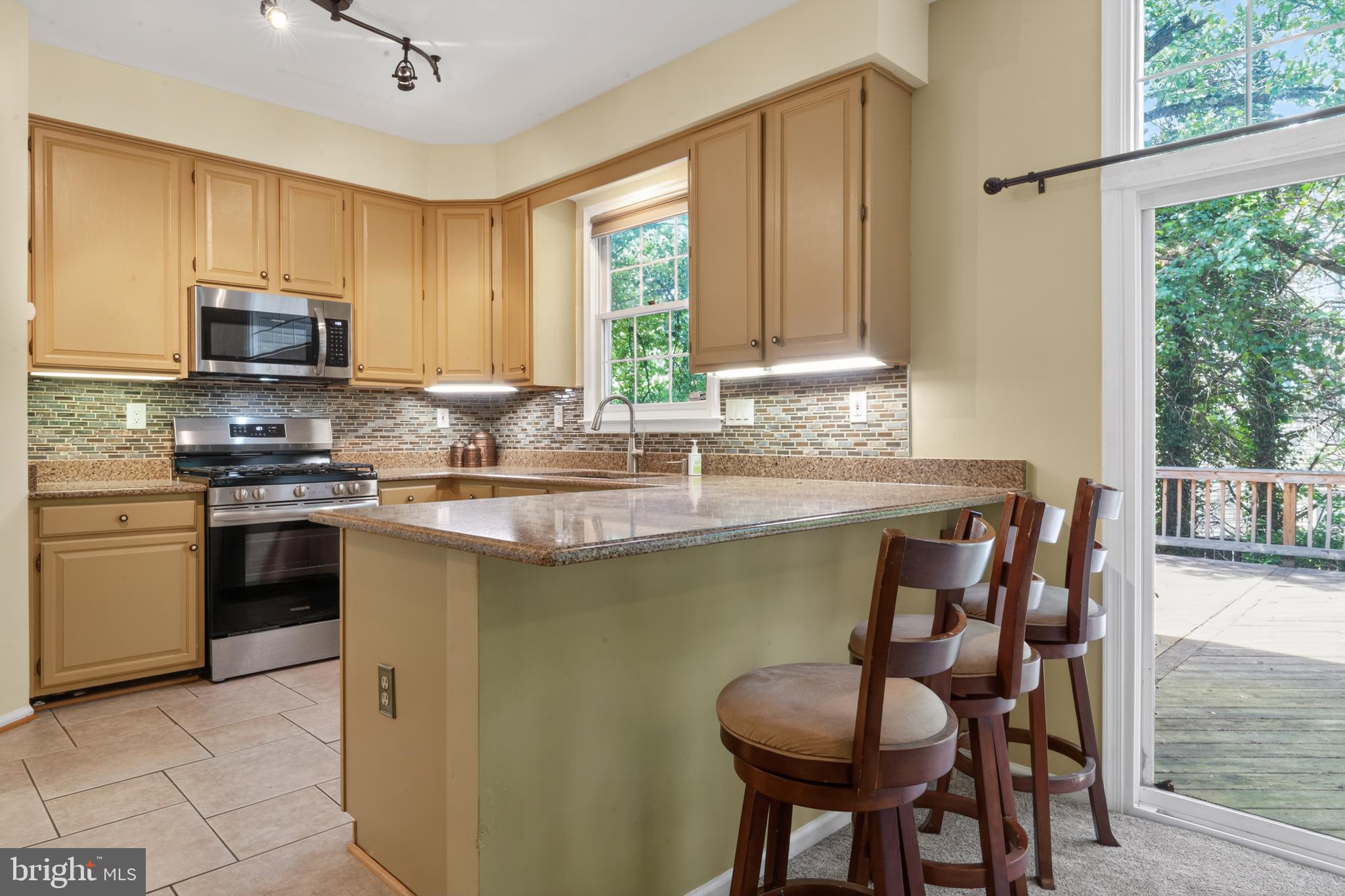 9110 TALLFIELD COURT