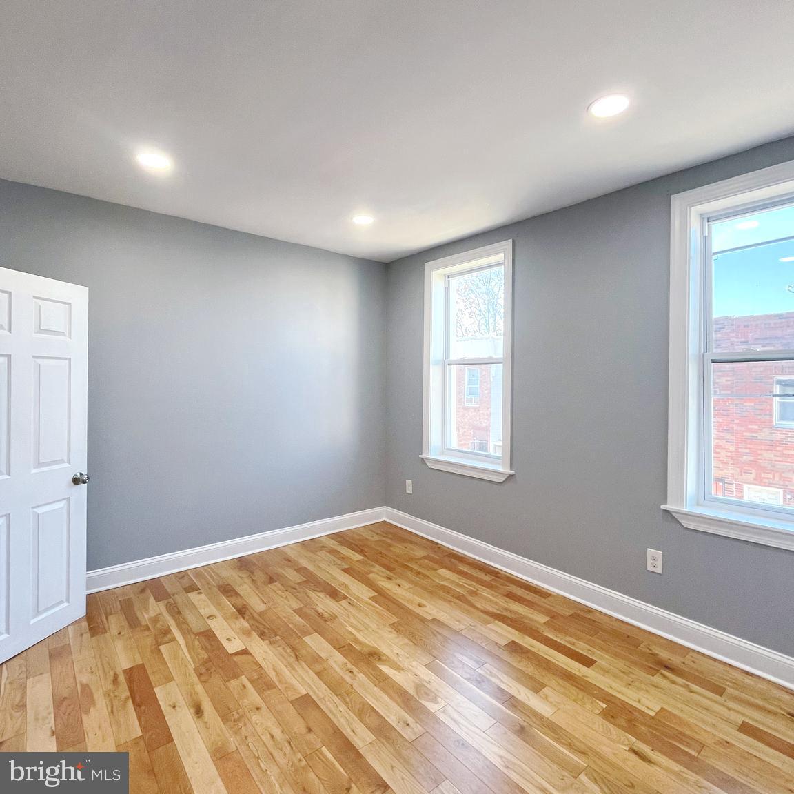 LOWER MOYAMENSING - Residential