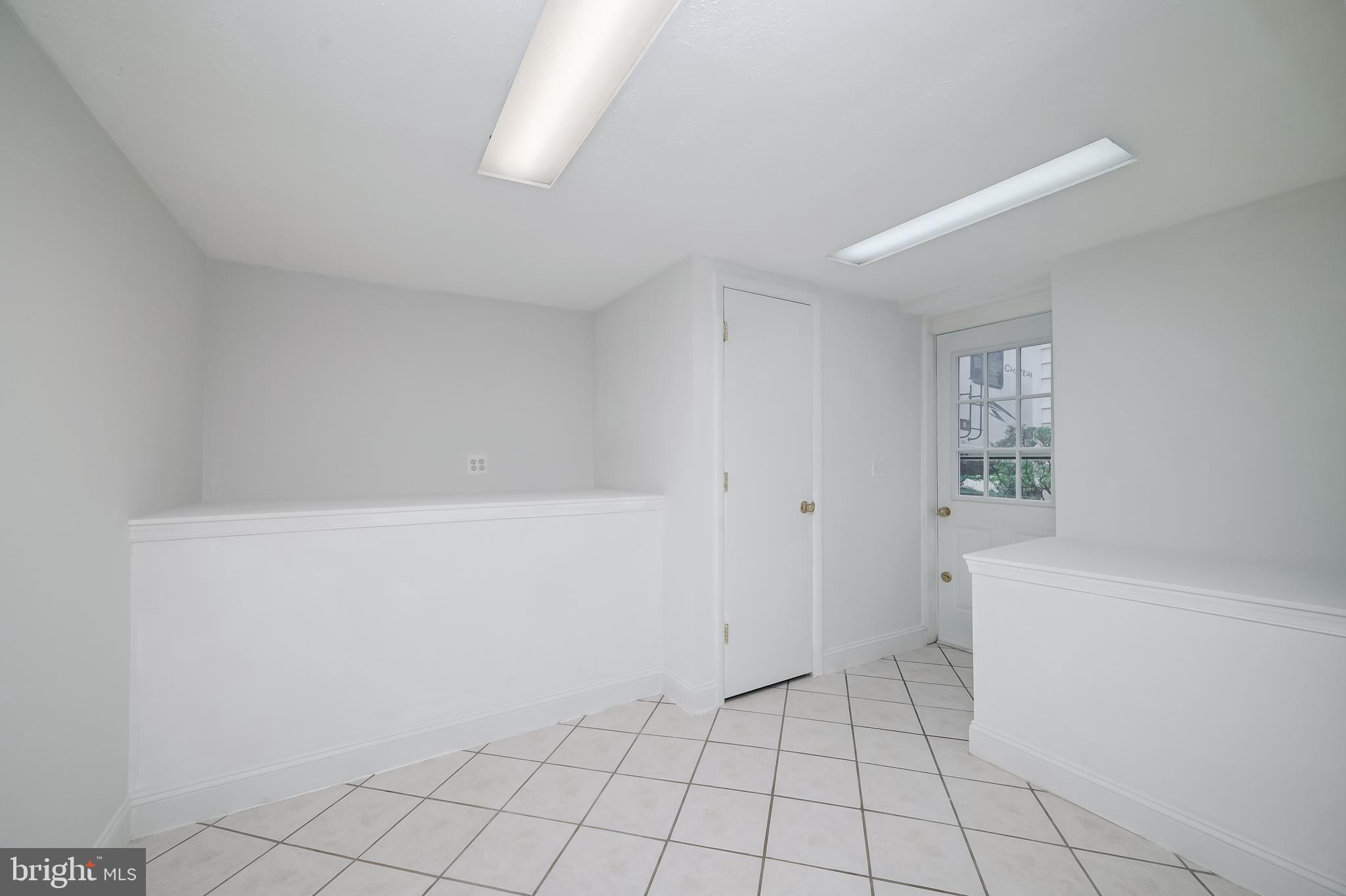 CHESTNUT HILLS - Residential