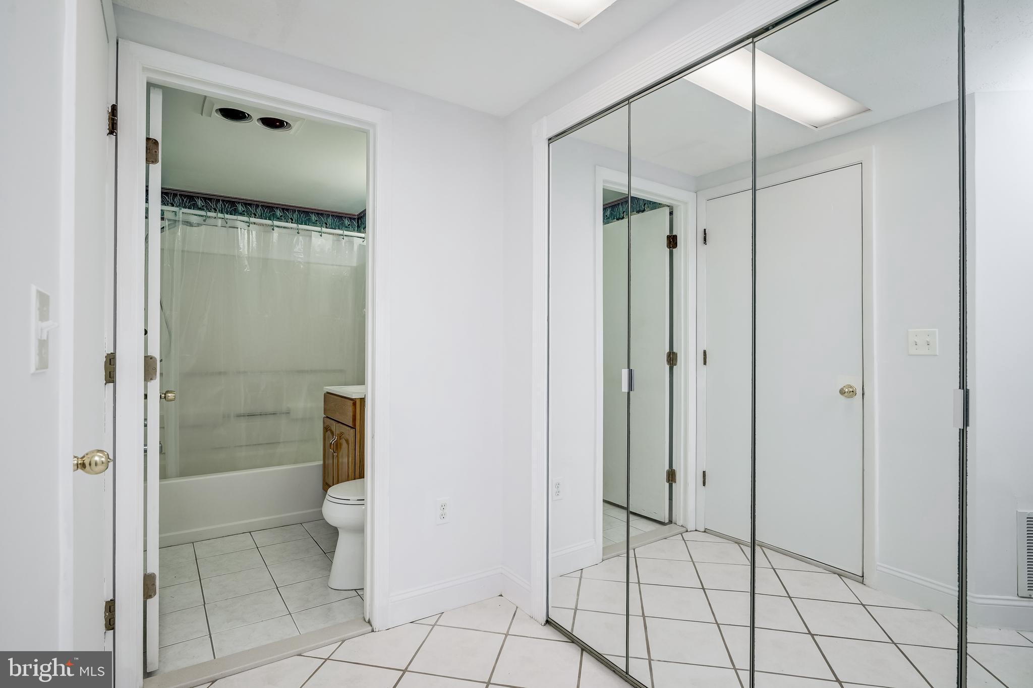 CHESTNUT HILLS - Residential