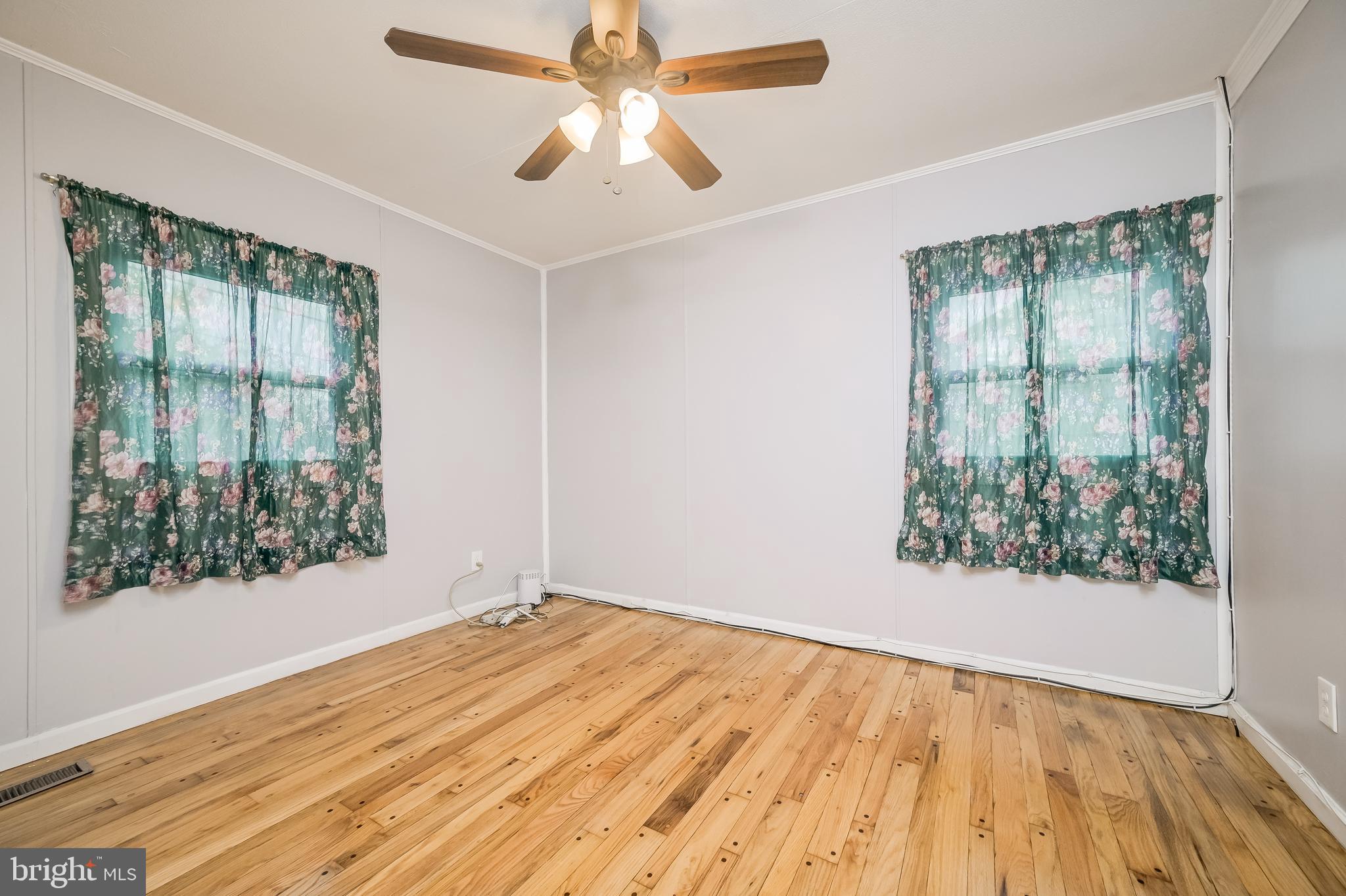 CHESTNUT HILLS - Residential