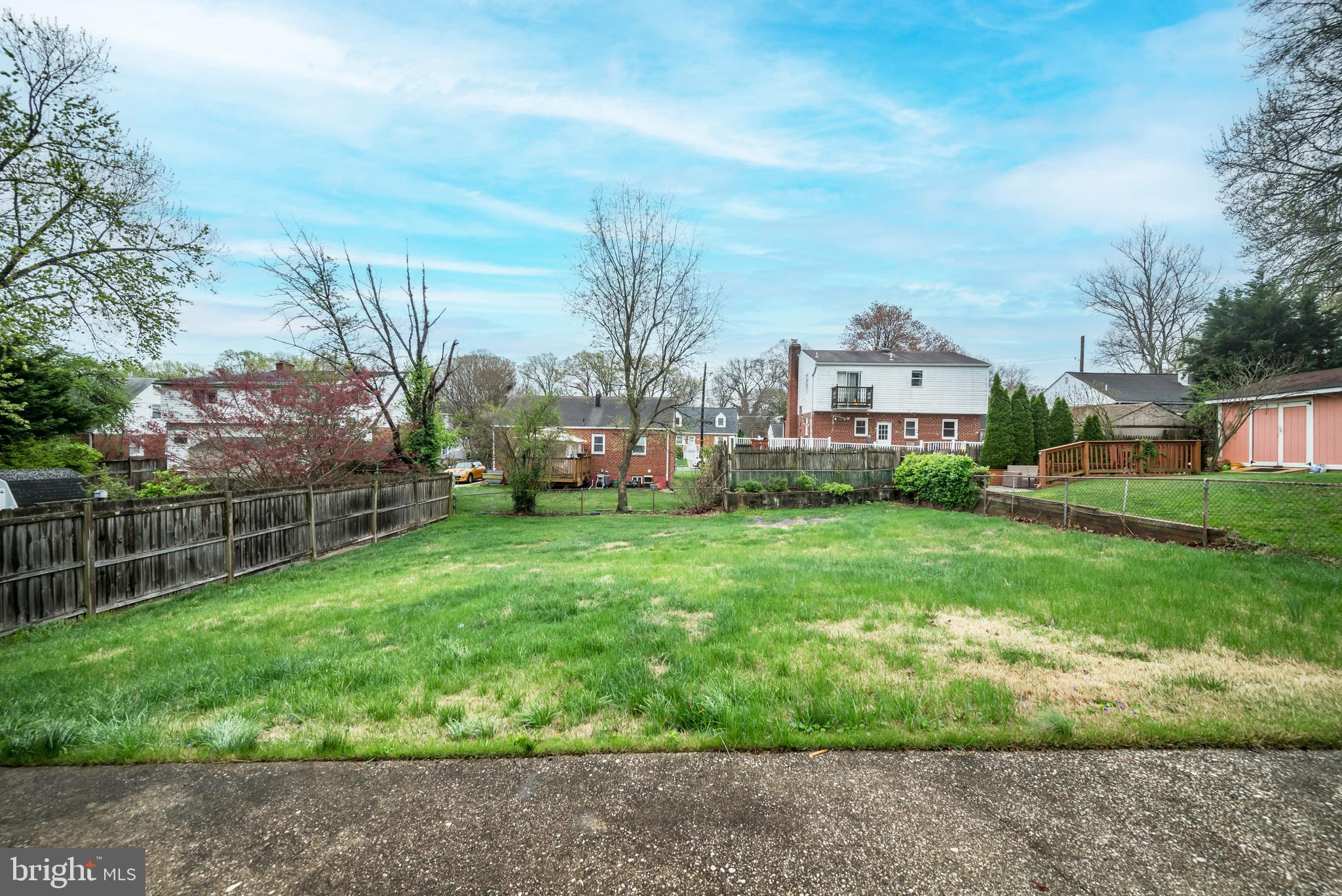 CHESTNUT HILLS - Residential