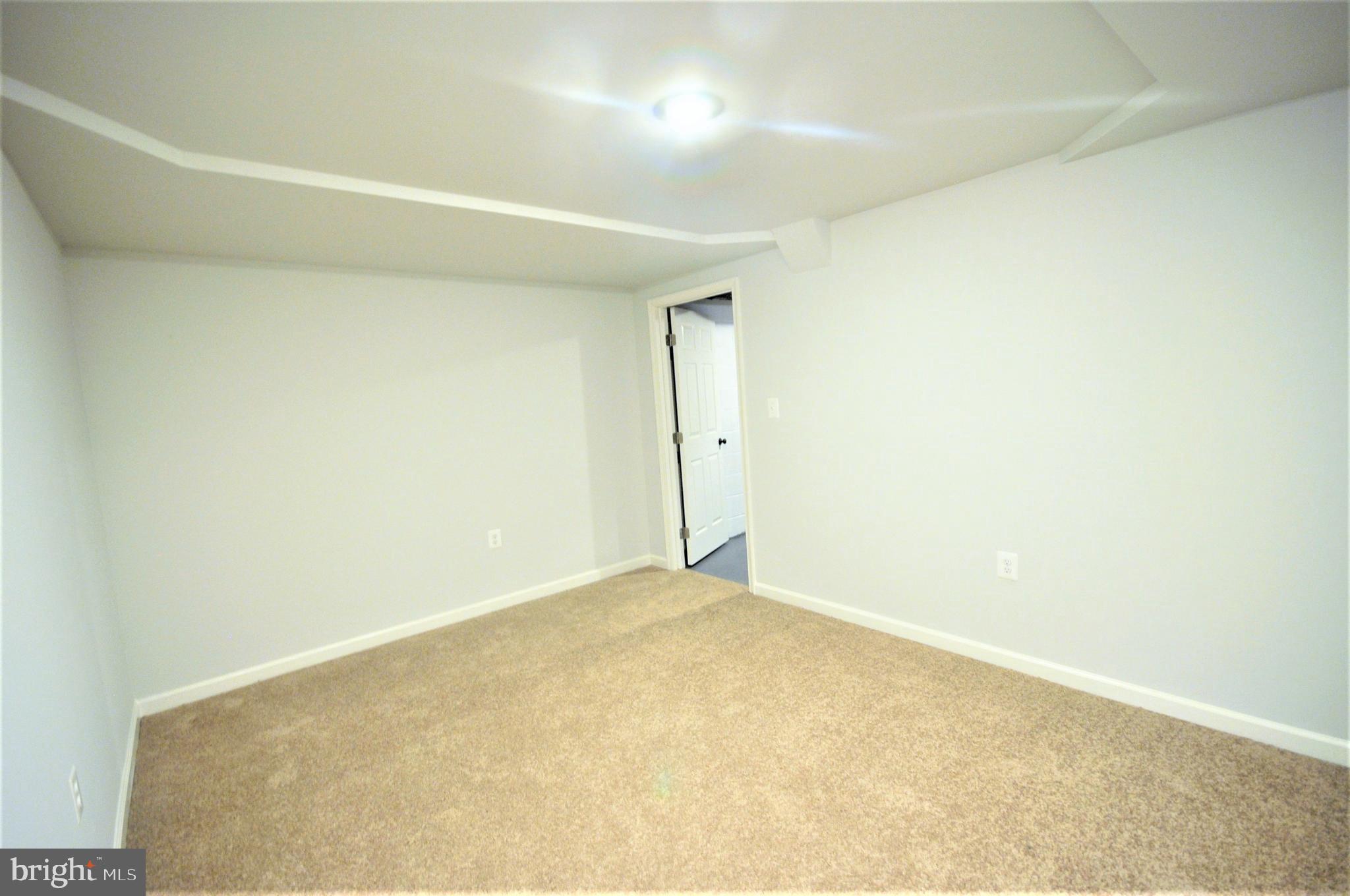 PLAZA VILLAGE - Residential Lease