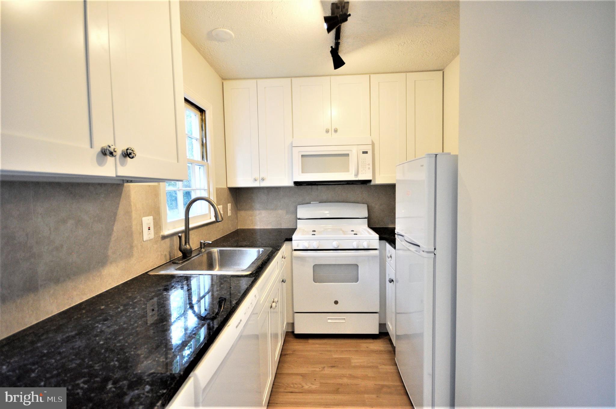 PLAZA VILLAGE - Residential Lease