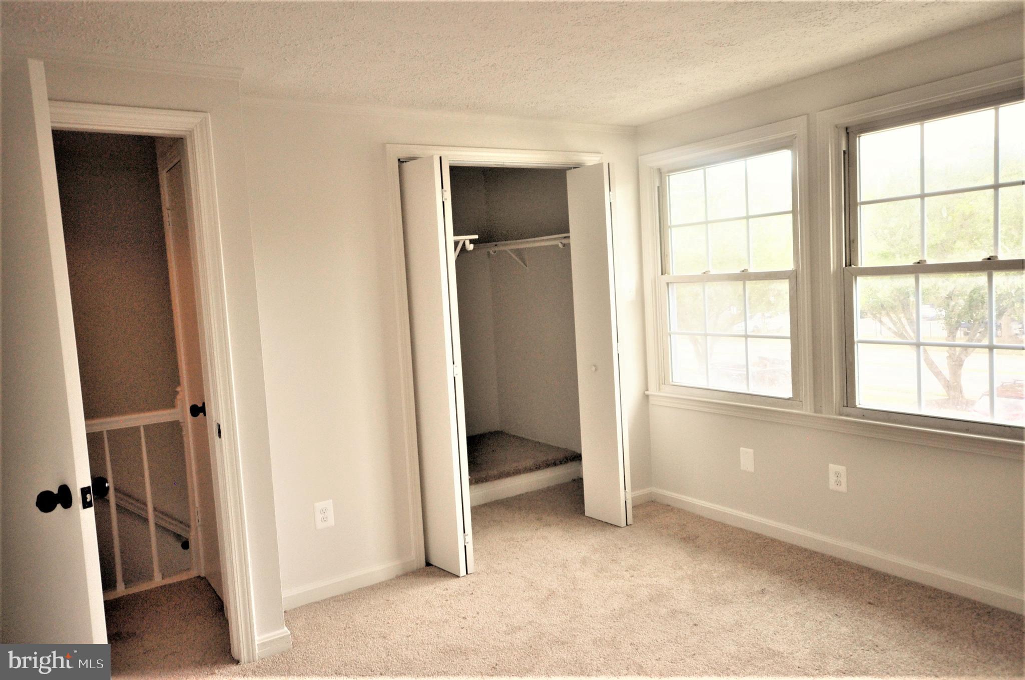 PLAZA VILLAGE - Residential Lease