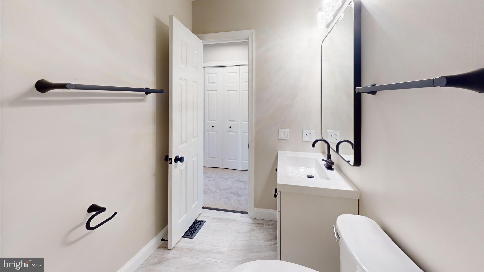 GLENSFORD CONDO - Residential