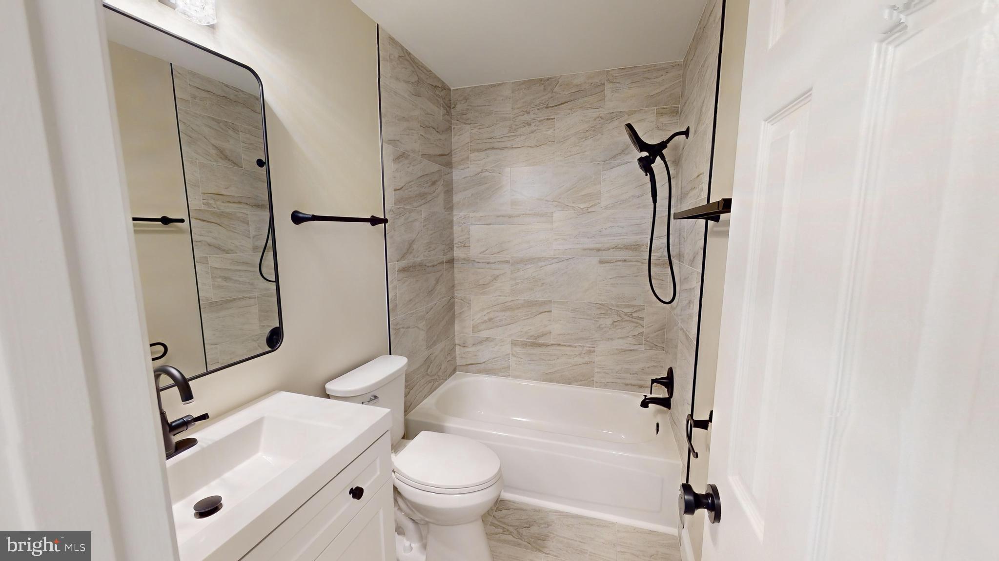 GLENSFORD CONDO - Residential