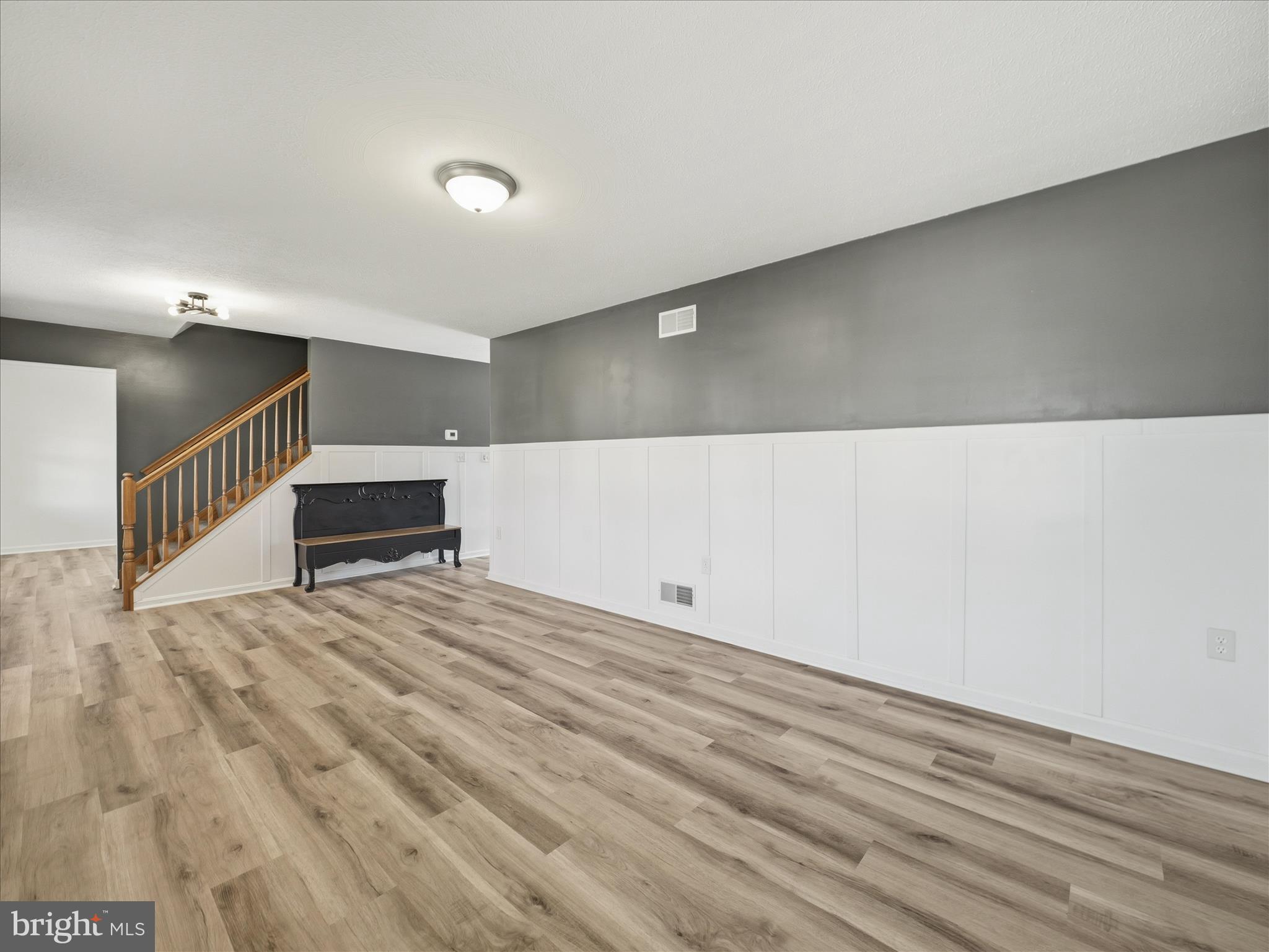 HAMILTON HILLS - Residential