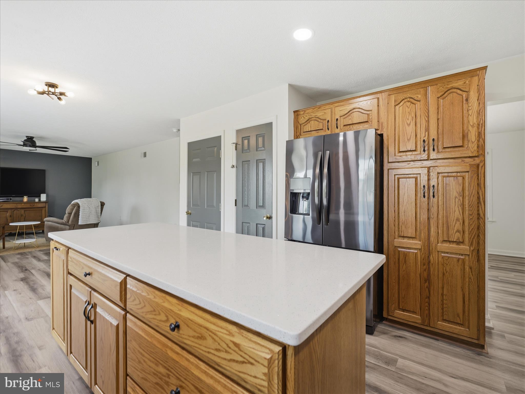 HAMILTON HILLS - Residential