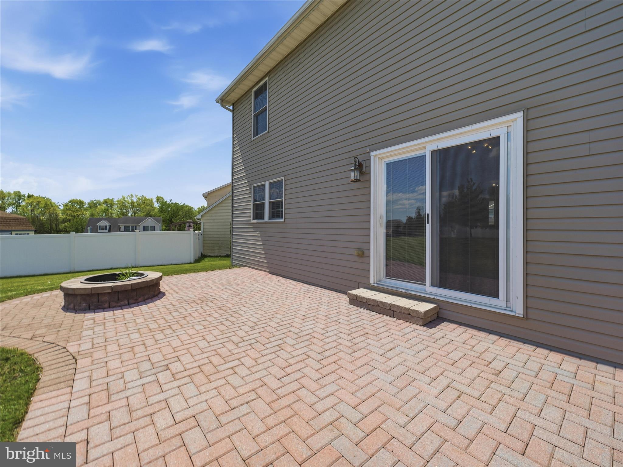 HAMILTON HILLS - Residential