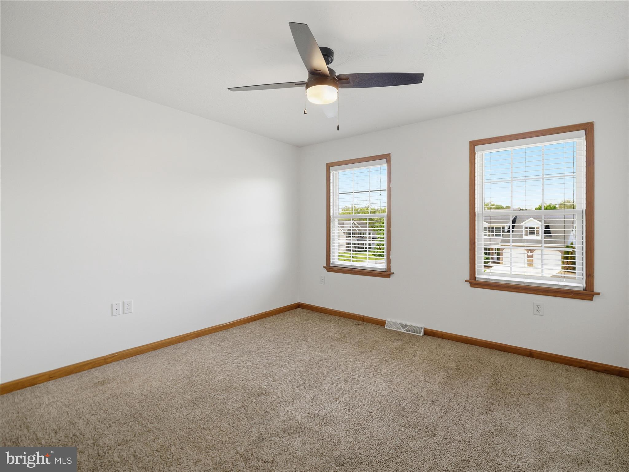 HAMILTON HILLS - Residential