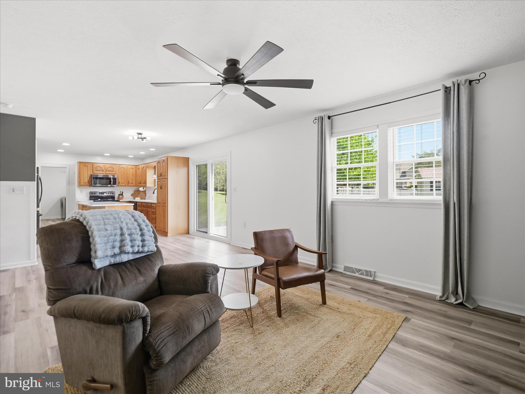HAMILTON HILLS - Residential
