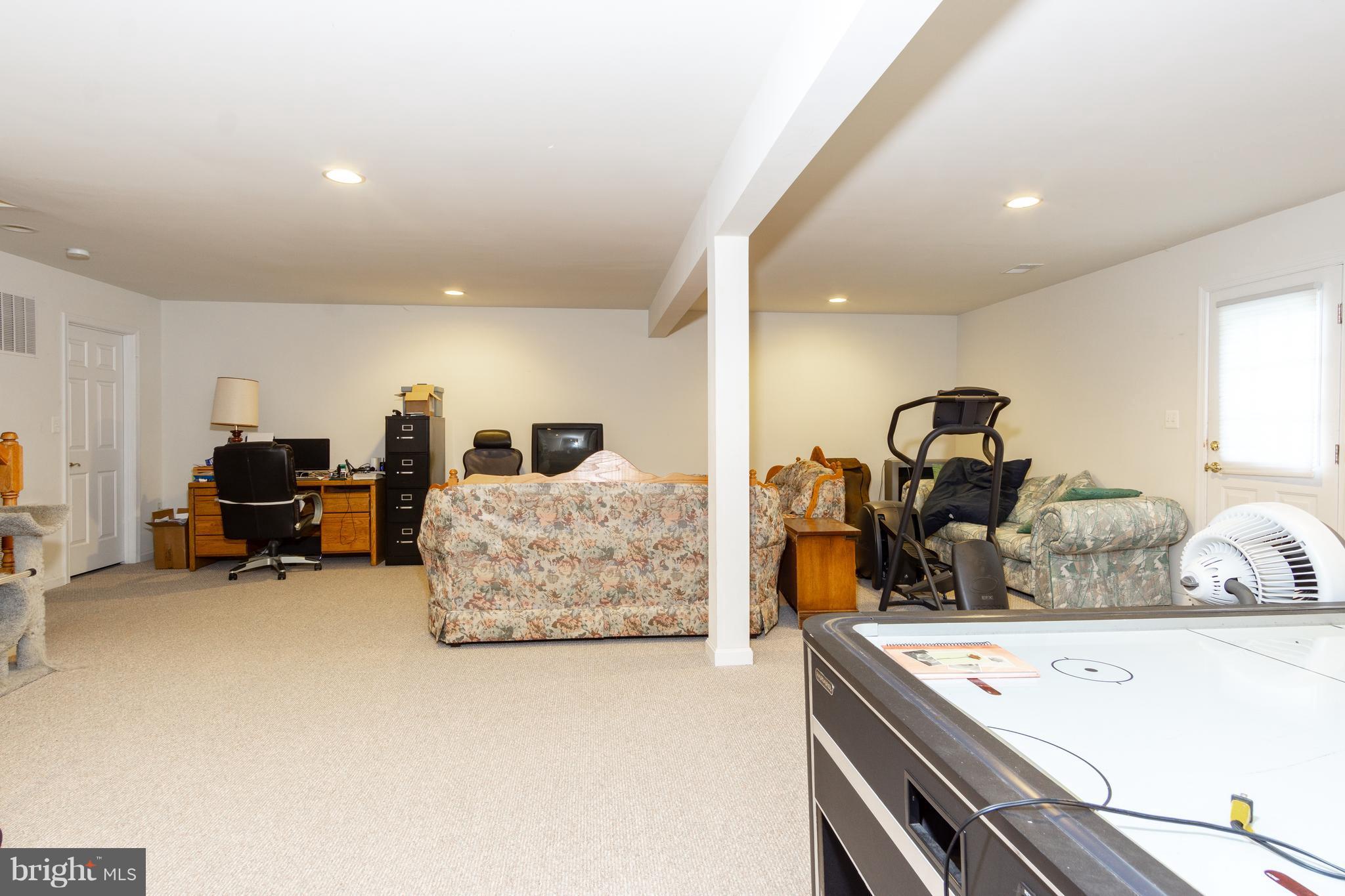 HOMEPLACE ON PELHAMS REACH - Residential