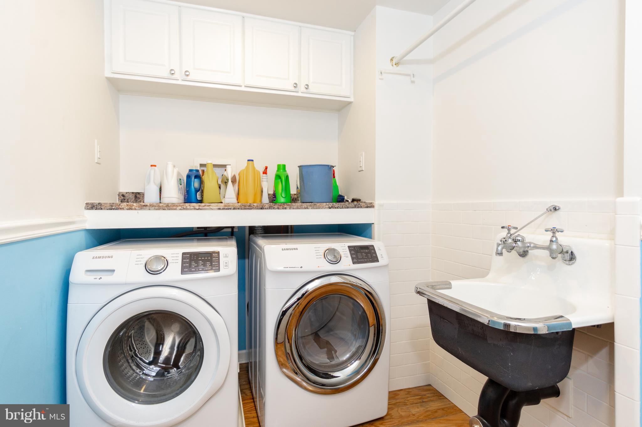 HOMEPLACE ON PELHAMS REACH - Residential