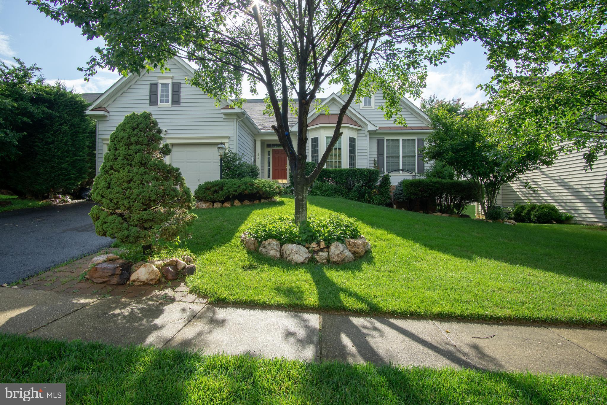 HOMEPLACE ON PELHAMS REACH - Residential