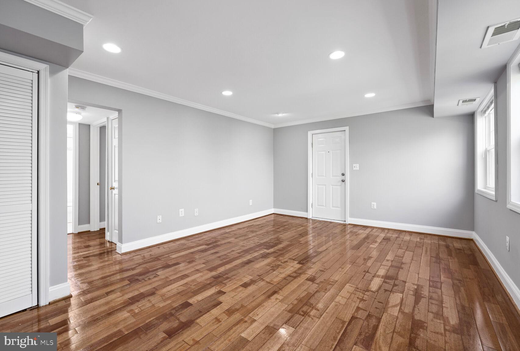 3876 9TH STREET SE 301