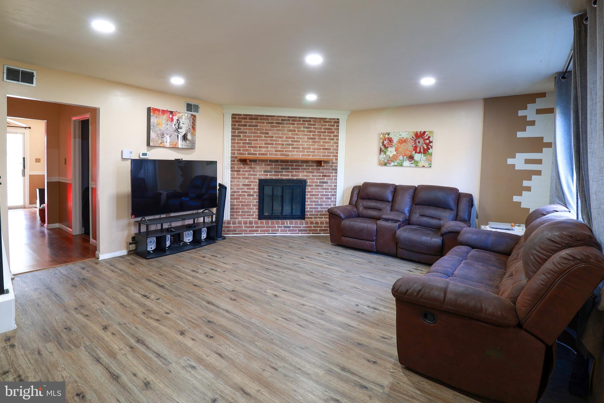 SALEM PARK - Residential