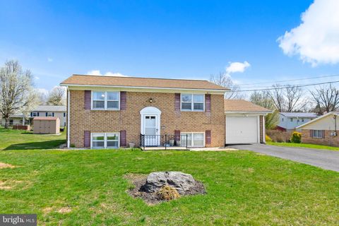 Photo of 325 Nolt Avenue, WILLOW STREET, PA 17584 (MLS # PALA2066834)
