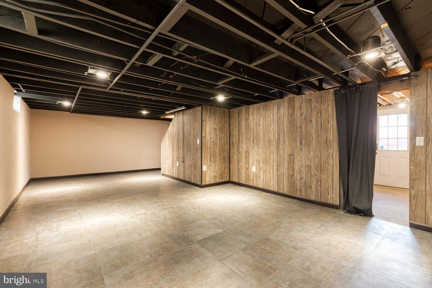 BACK RIVER HIGHLANDS - Residential