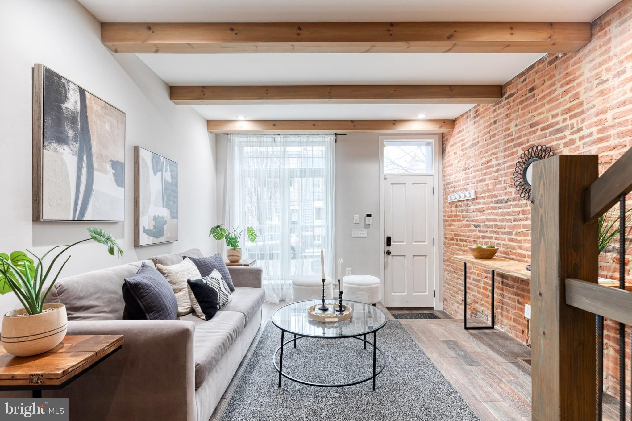 HIGHLANDTOWN - Residential