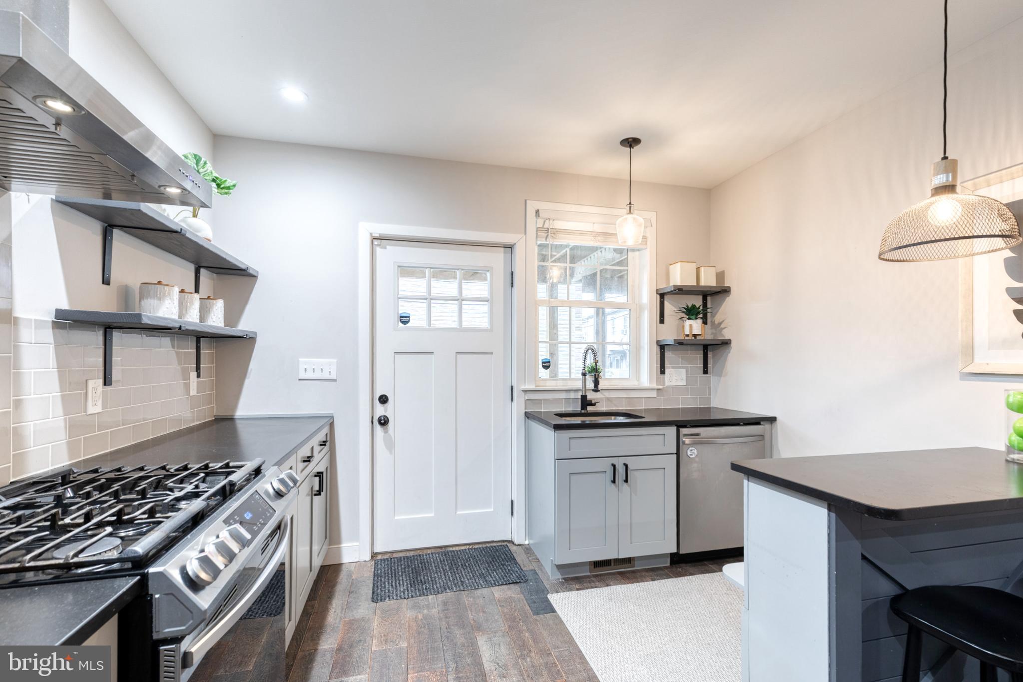 HIGHLANDTOWN - Residential