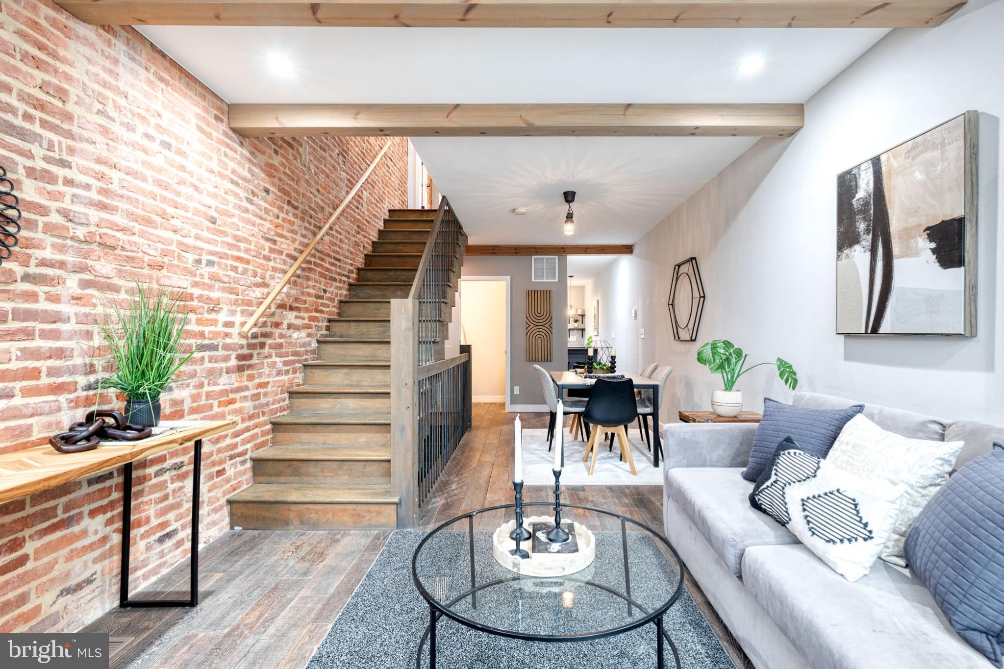 HIGHLANDTOWN - Residential