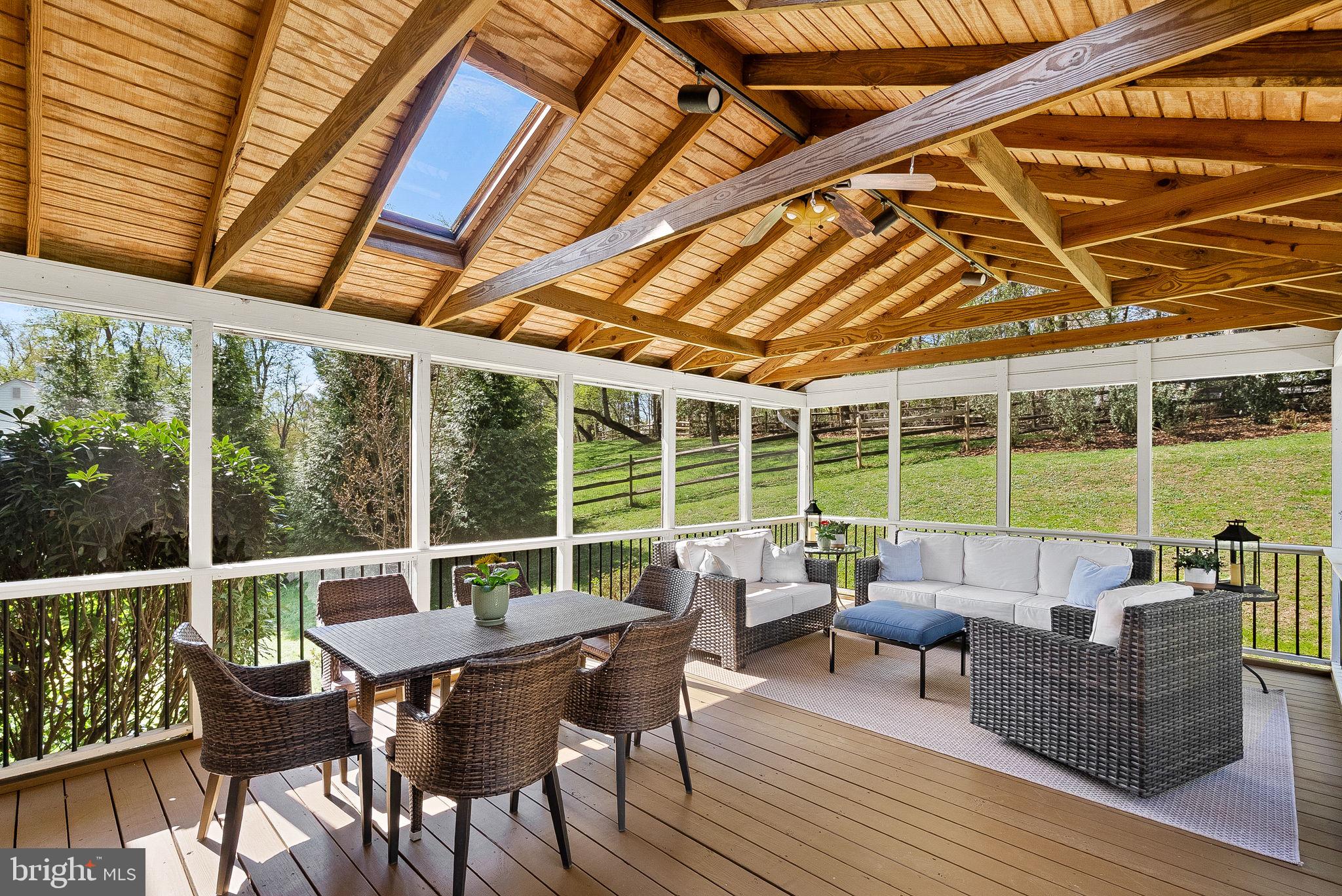 HICKORY CREEK - Residential