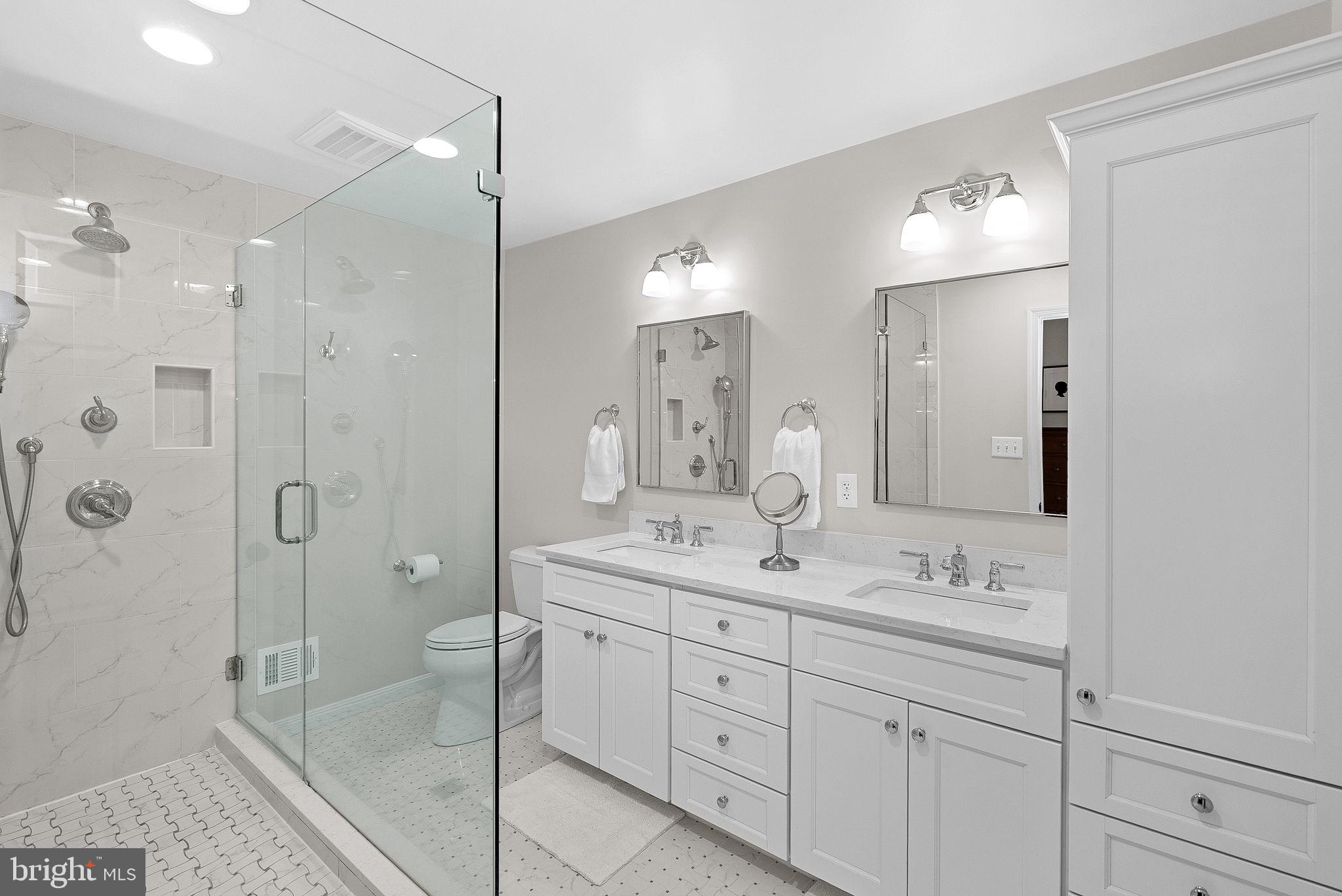 HICKORY CREEK - Residential