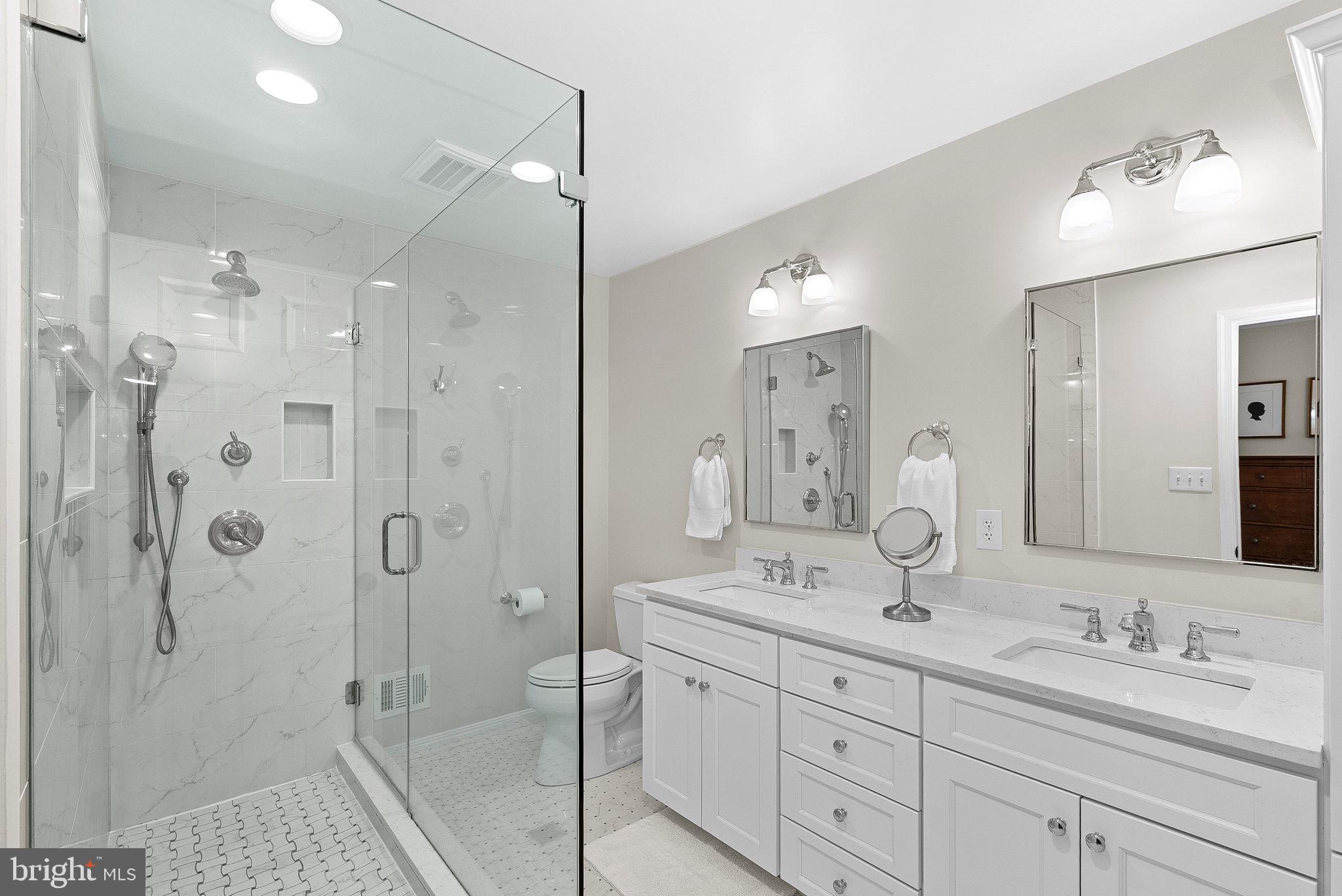 HICKORY CREEK - Residential