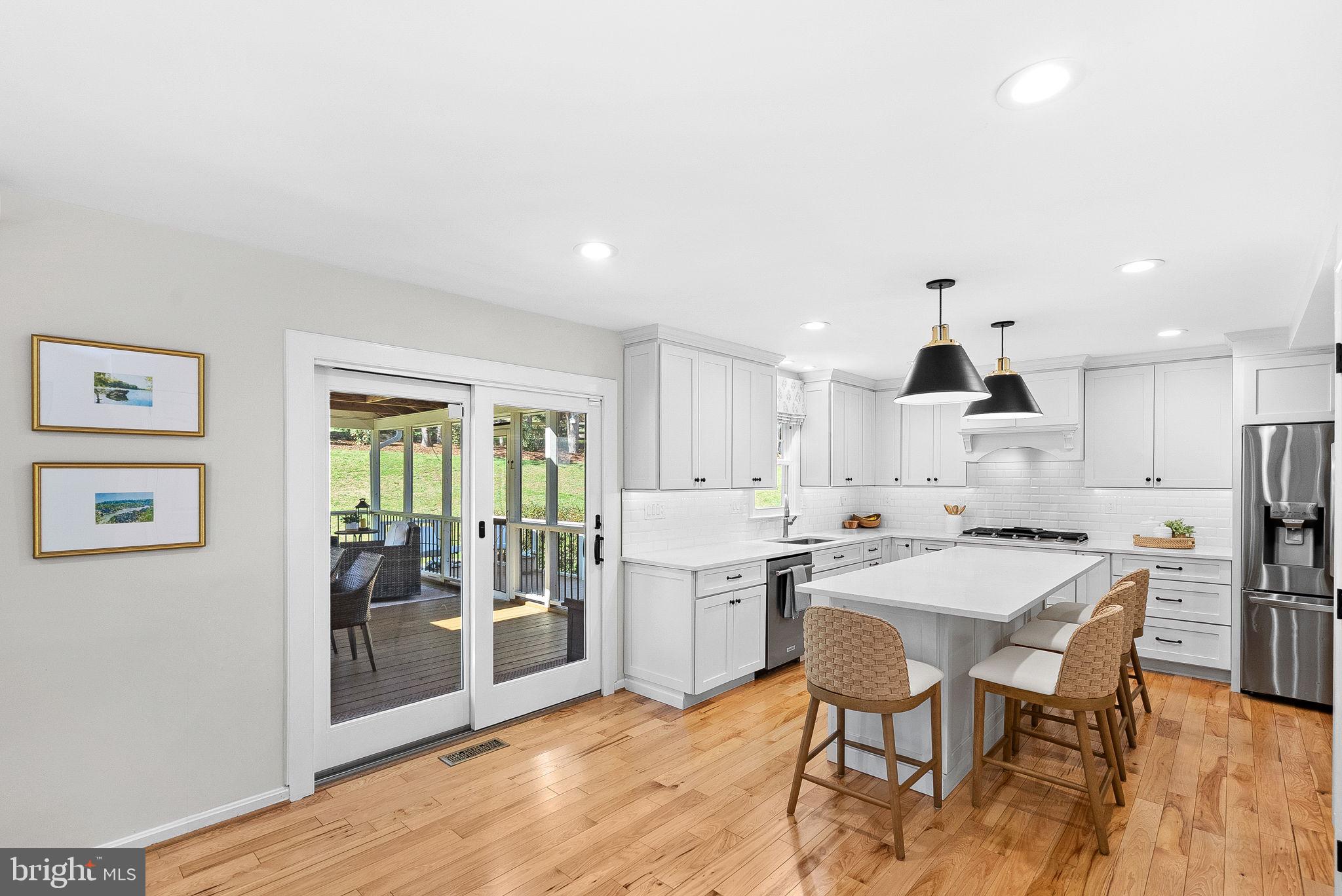 811 FOLLIN FARM LANE