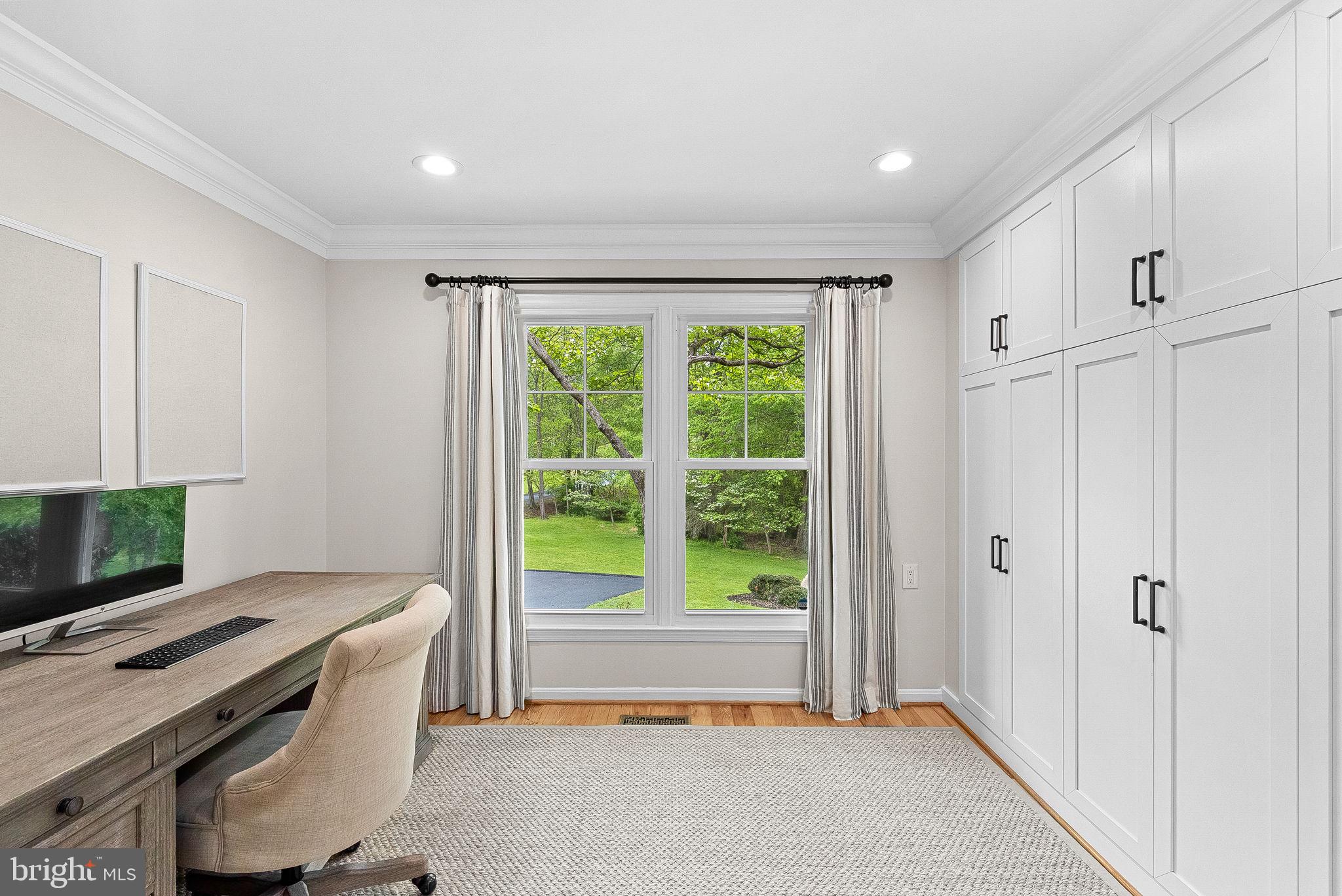 HICKORY CREEK - Residential