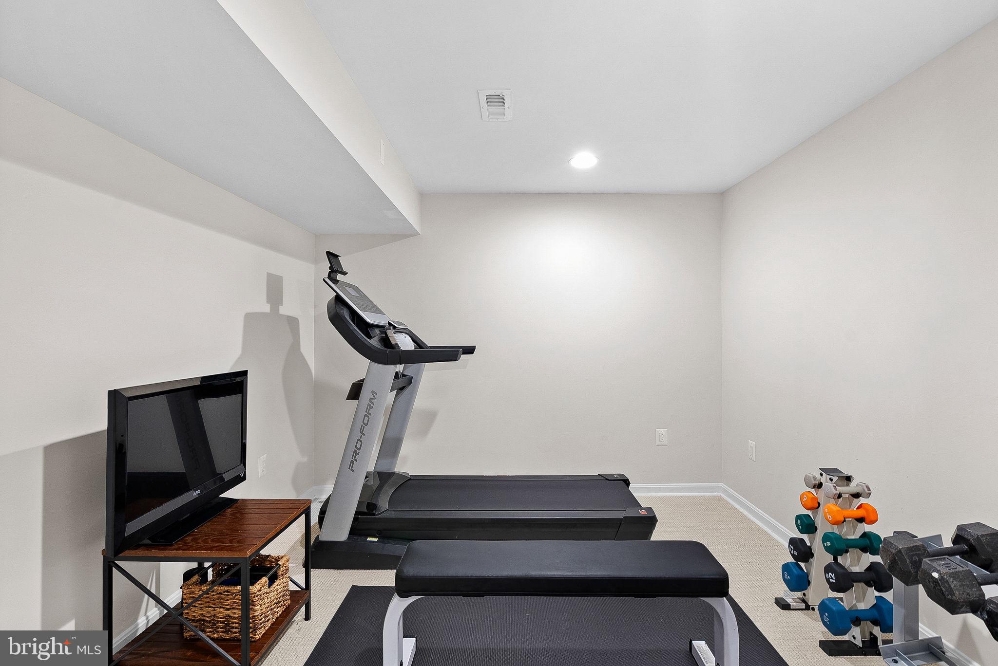 HICKORY CREEK - Residential