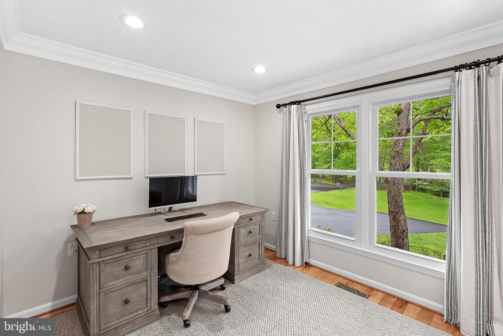 HICKORY CREEK - Residential