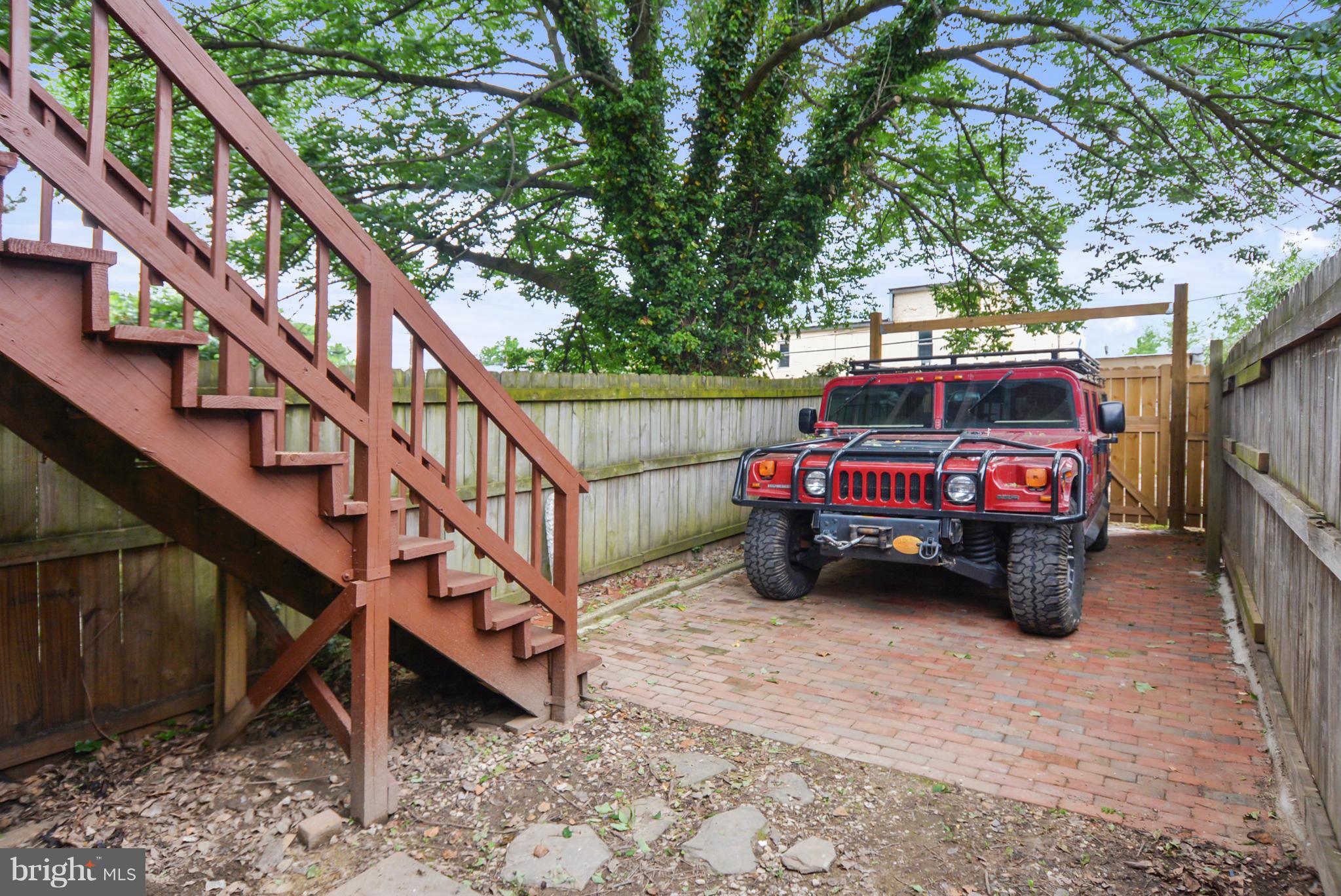 HAMPDEN HISTORIC DISTRICT - Residential