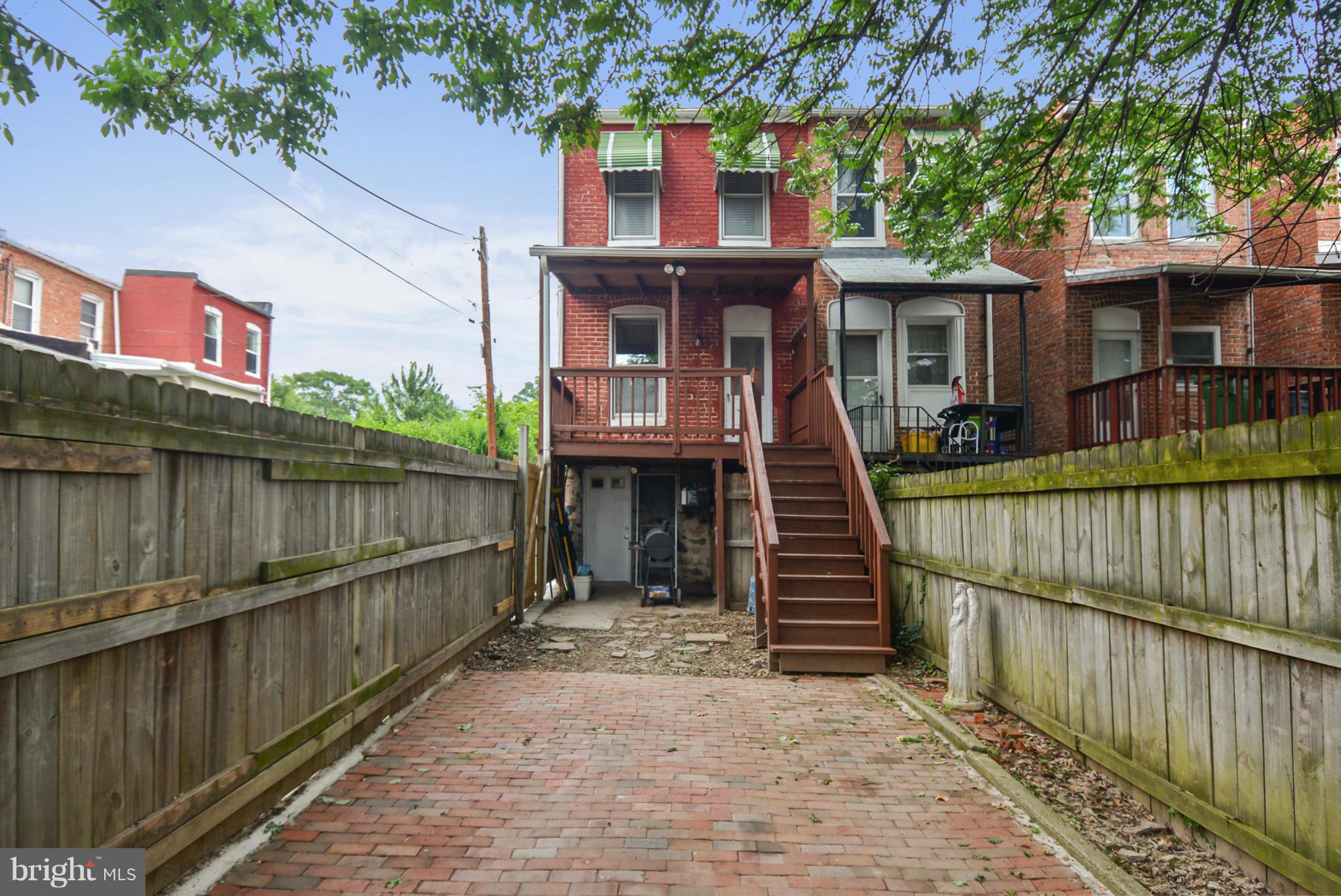 HAMPDEN HISTORIC DISTRICT - Residential