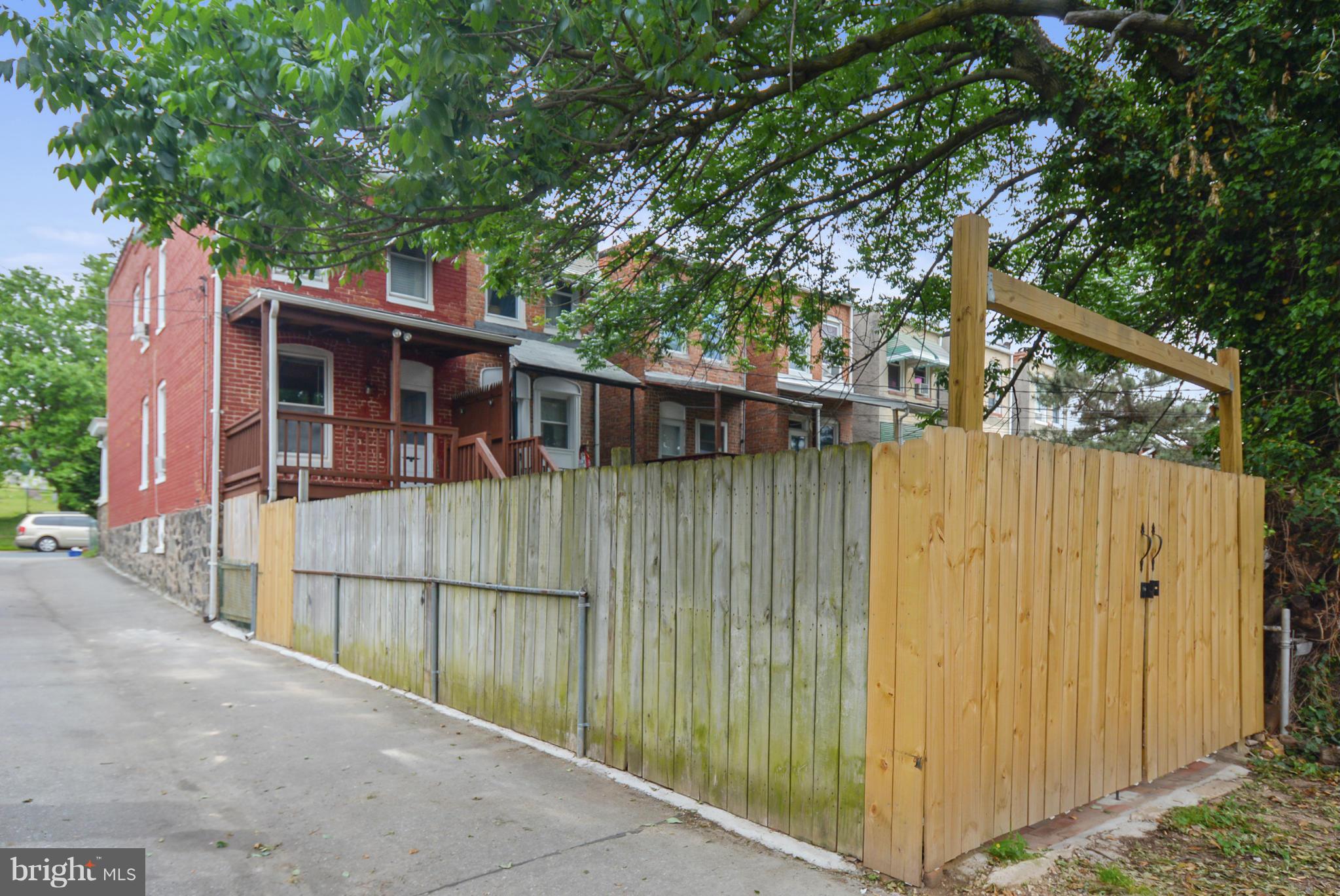 HAMPDEN HISTORIC DISTRICT - Residential