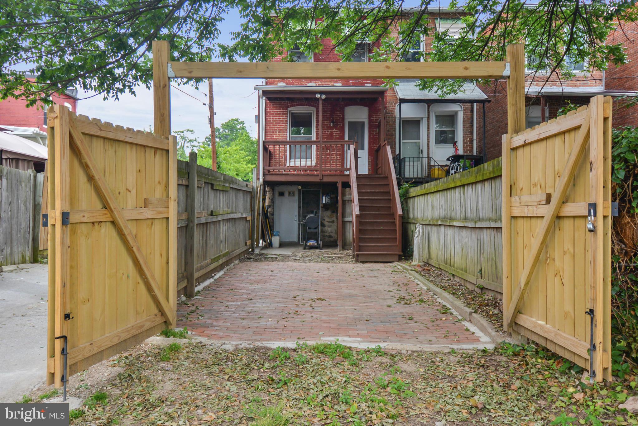 HAMPDEN HISTORIC DISTRICT - Residential