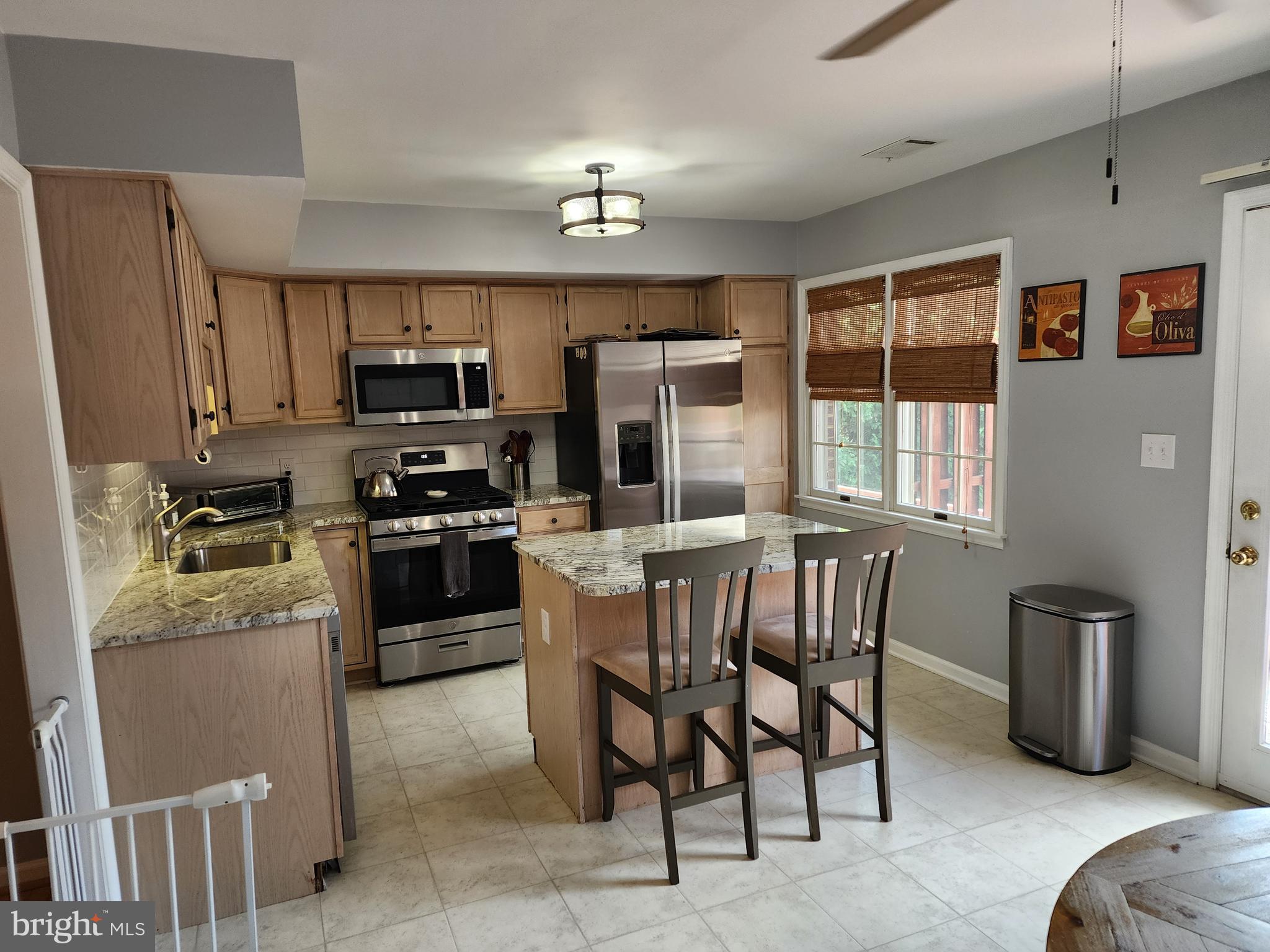 NORTH GATE TOWNE HOMES - Residential