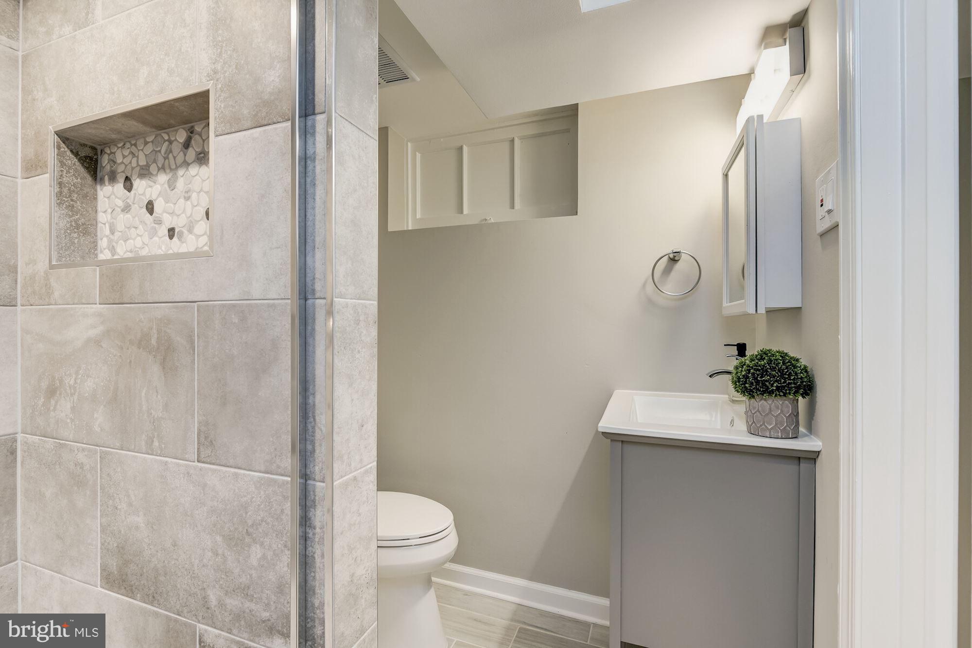 CHEVY CHASE - Residential