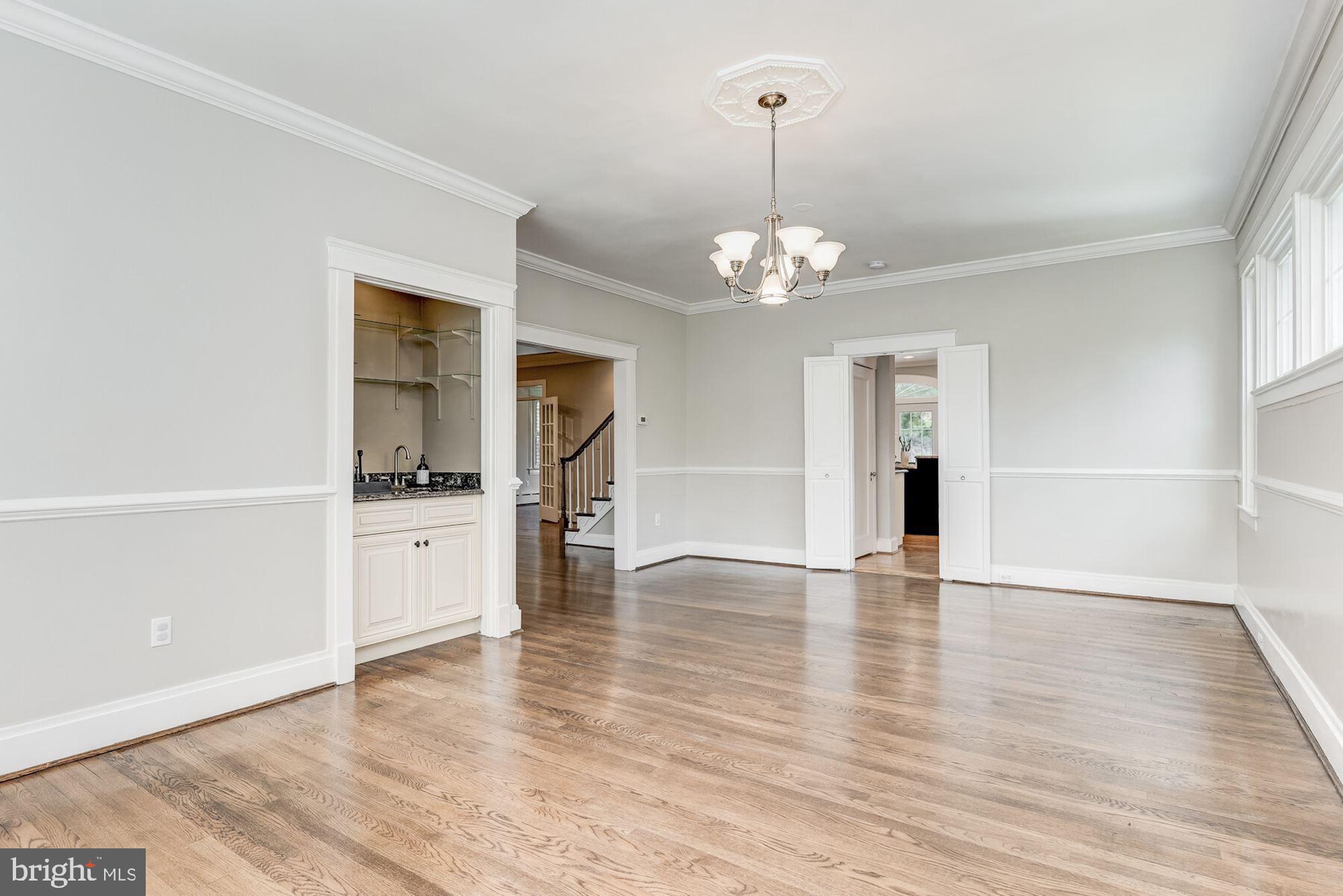 CHEVY CHASE - Residential