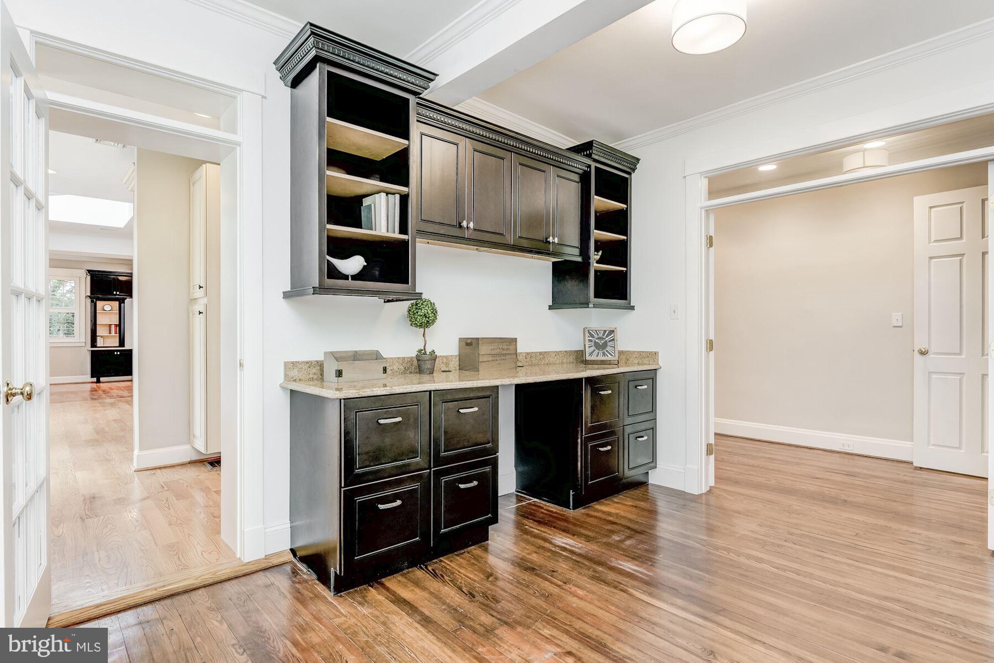 CHEVY CHASE - Residential