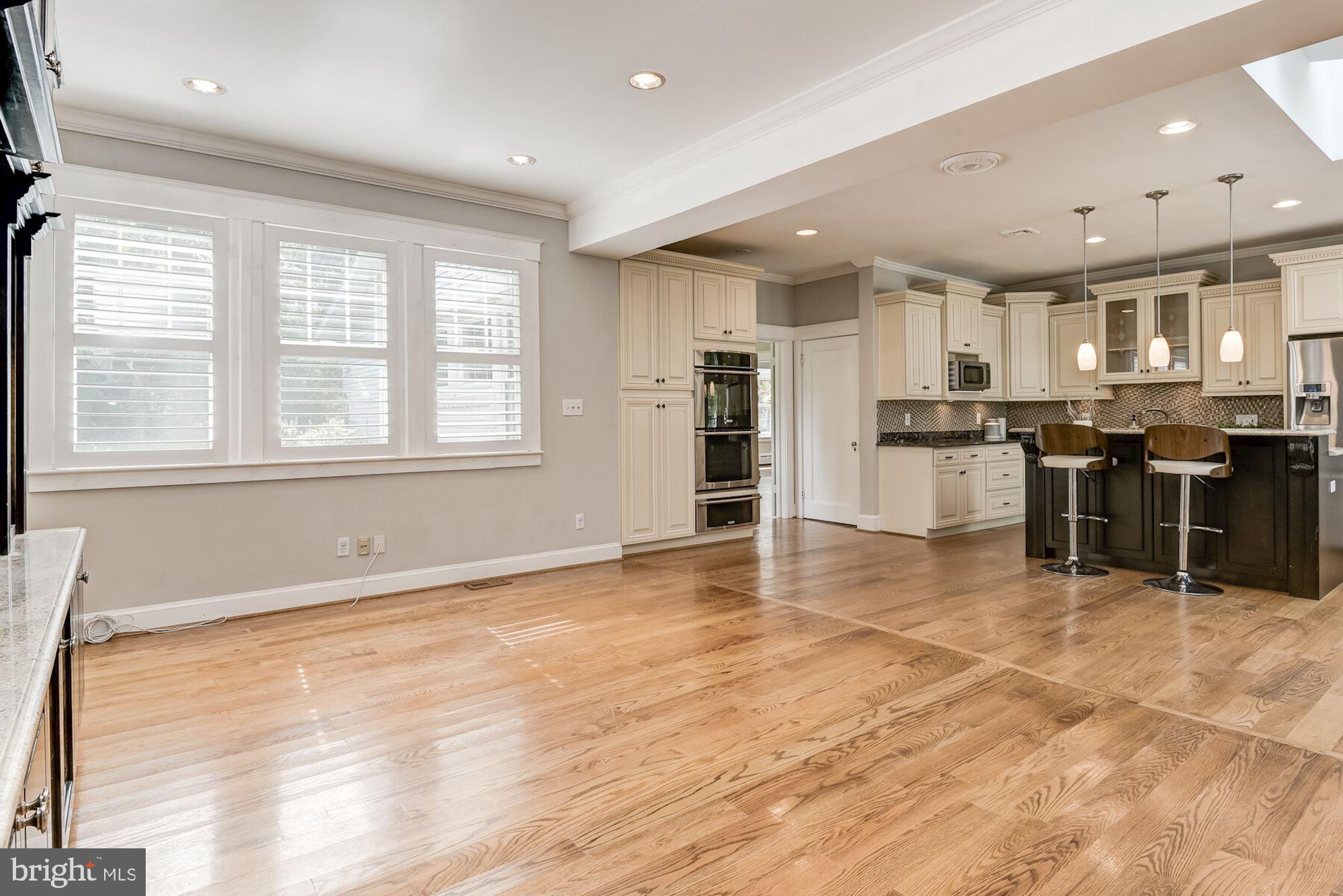 CHEVY CHASE - Residential