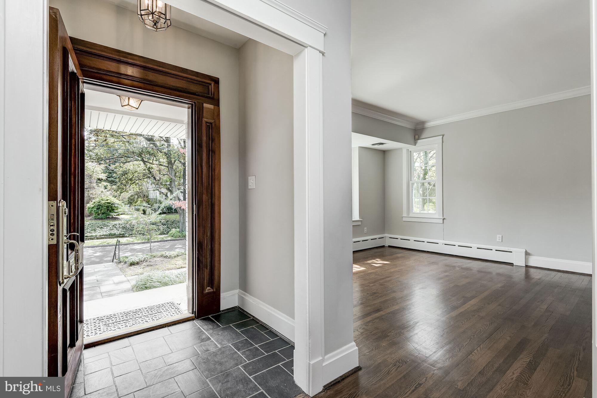 CHEVY CHASE - Residential